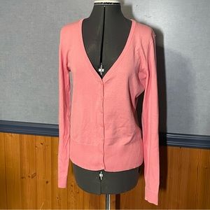 🔥3 for $15 Sale- H&M pink cardigan size medium